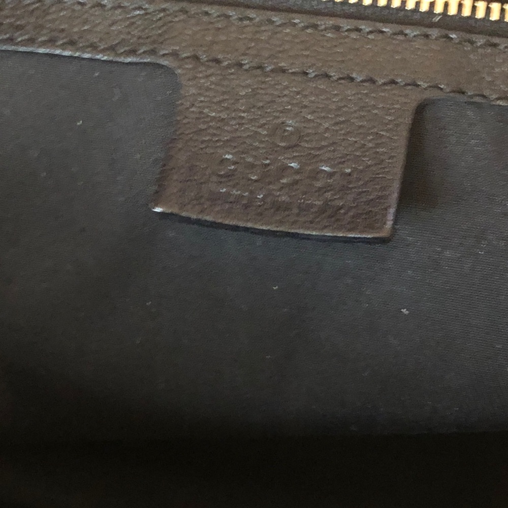 100 percent authentic GUCCI RARE SHOULDER BAG - Picture 7 of 8